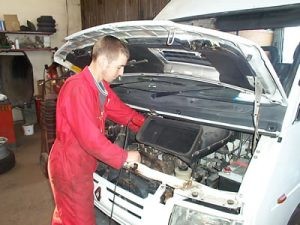 i4 300x225 Профессиональный ремонт автомобилей